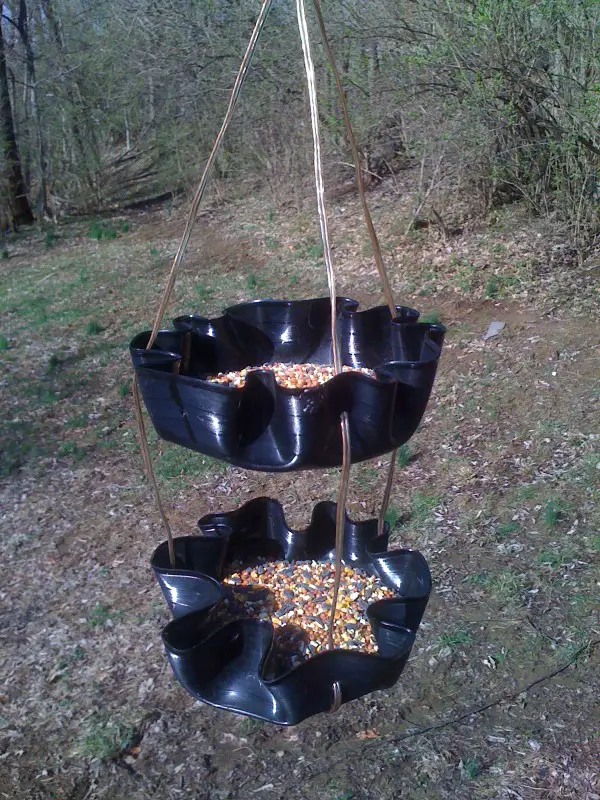 Plastic Or Porcelain Bowl Bird Feeder